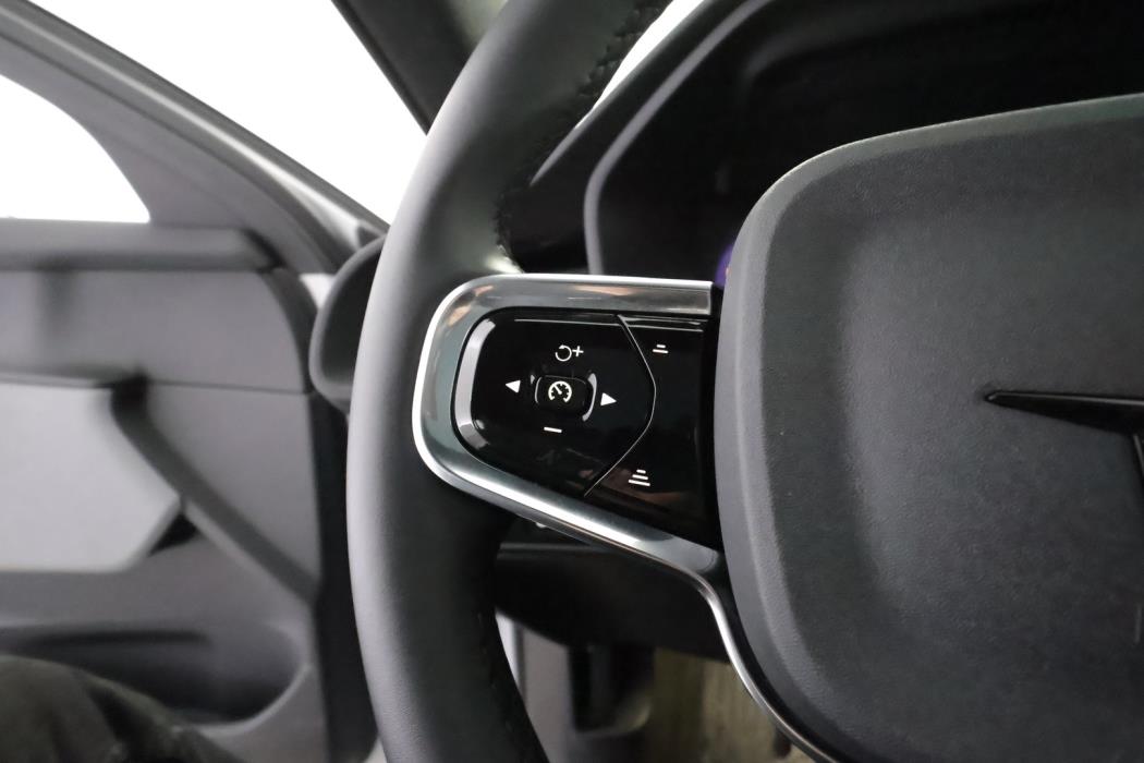 POLESTAR 2 2024