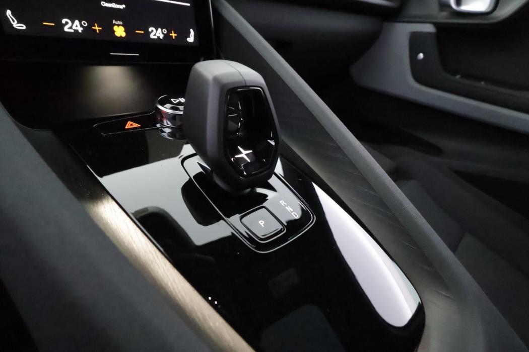 POLESTAR 2 2024