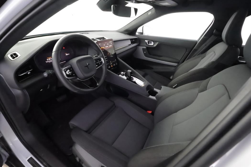 POLESTAR 2 2024