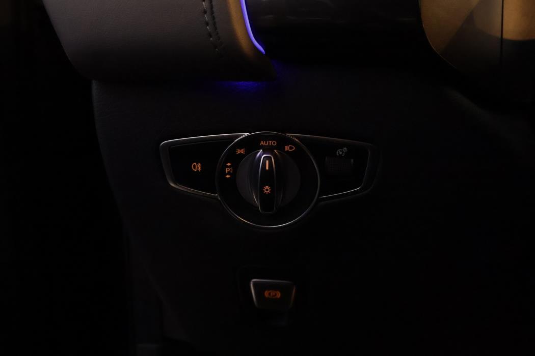 MERCEDES-BENZ EQC 2022