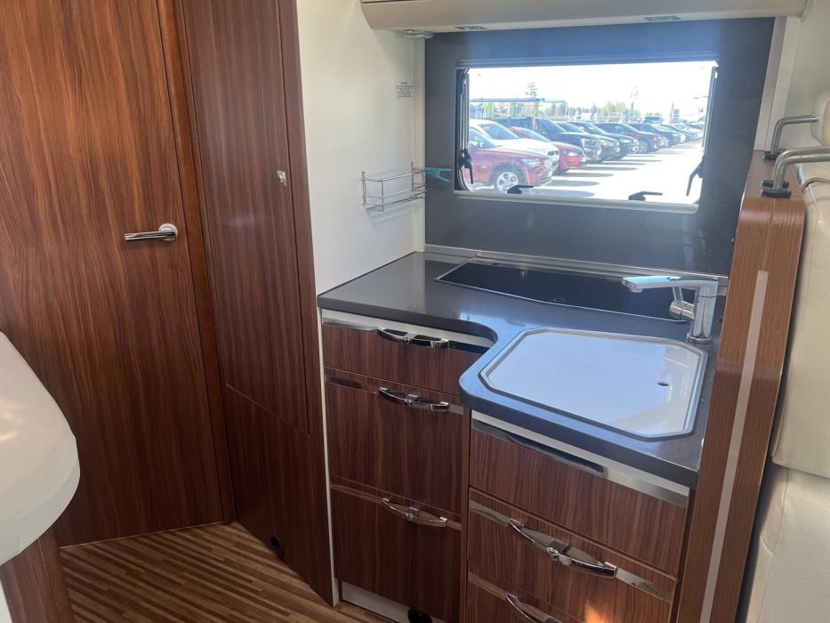 ADRIA Matrix M 650 SF 2015