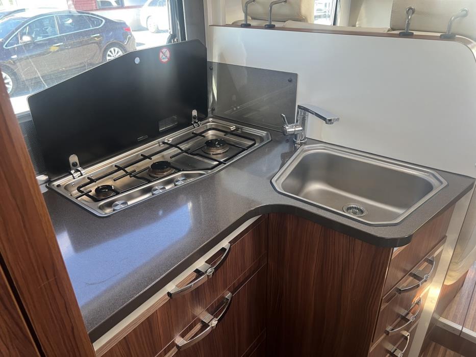 ADRIA Matrix M 650 SF 2015