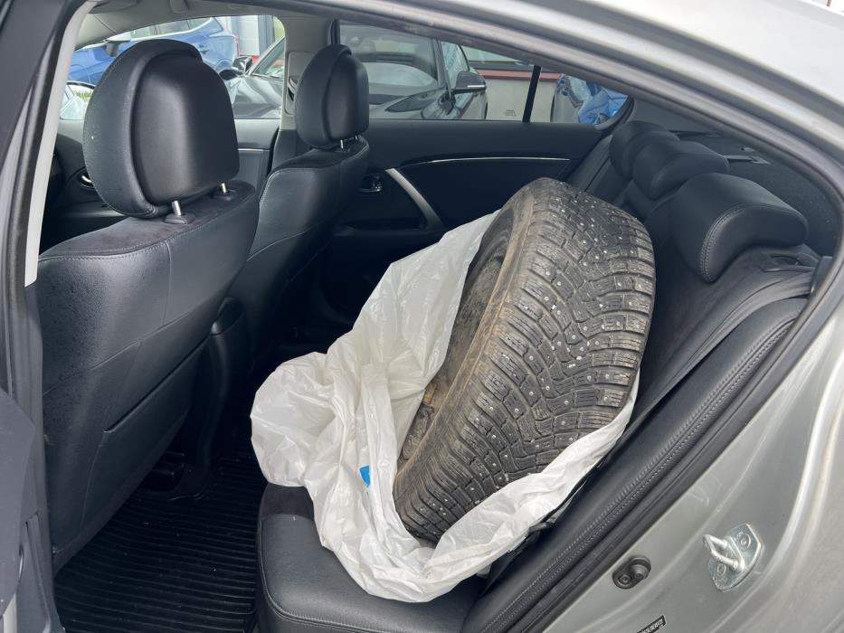 TOYOTA Avensis 2013