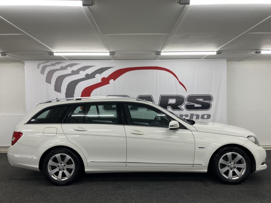 MERCEDES-BENZ C 2011