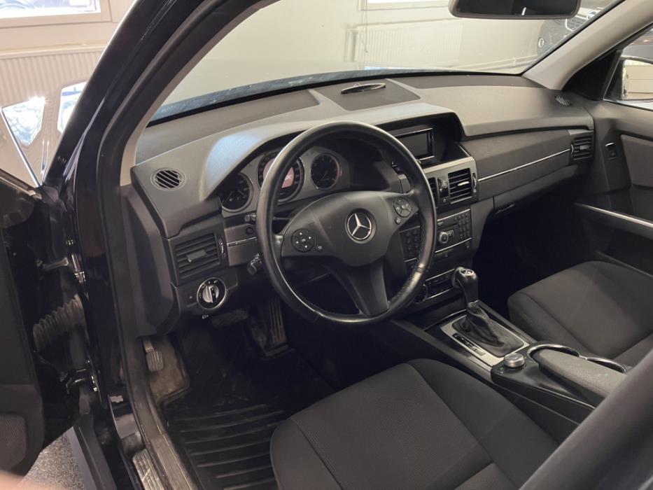 MERCEDES-BENZ GLK 2011