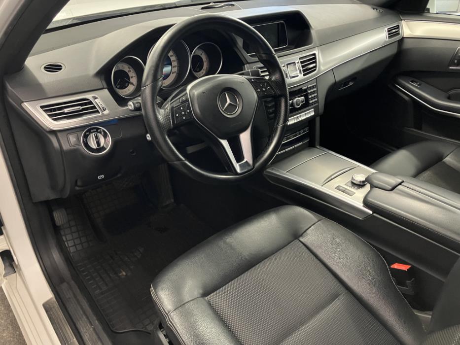 MERCEDES-BENZ E 2015