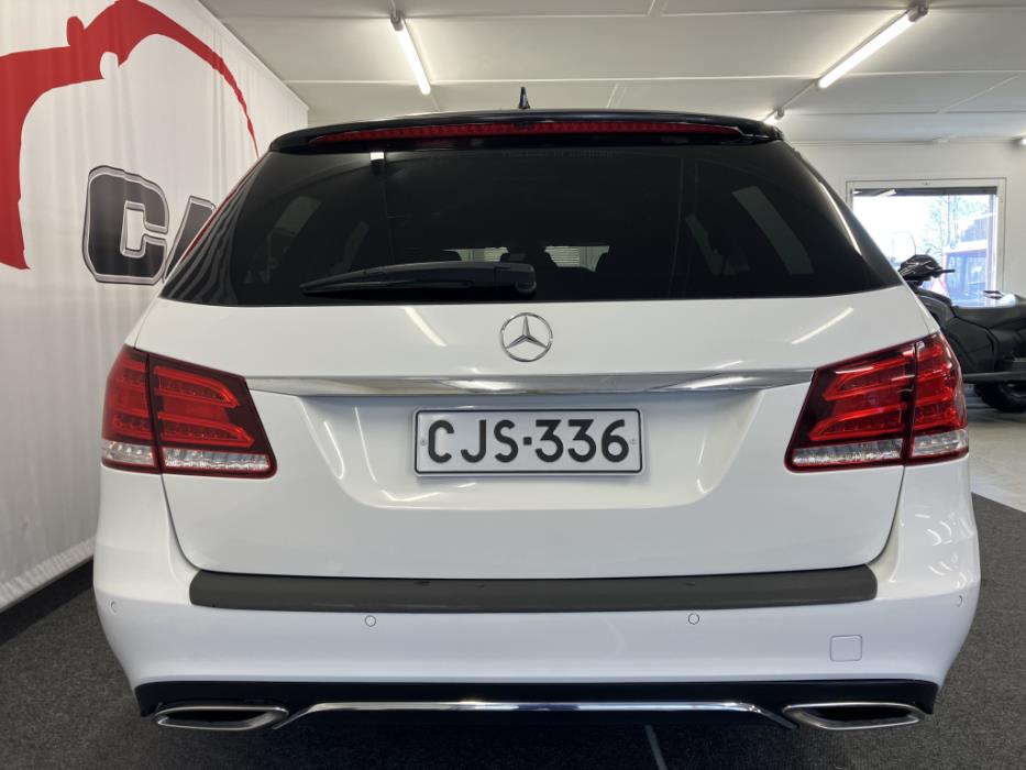 MERCEDES-BENZ E 2015