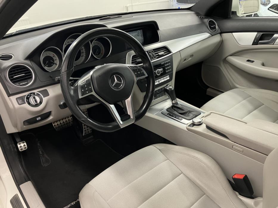 MERCEDES-BENZ C 2012