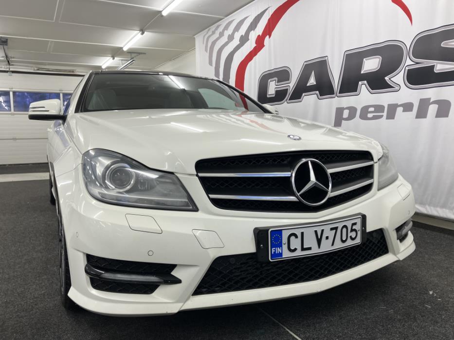 MERCEDES-BENZ C 2012