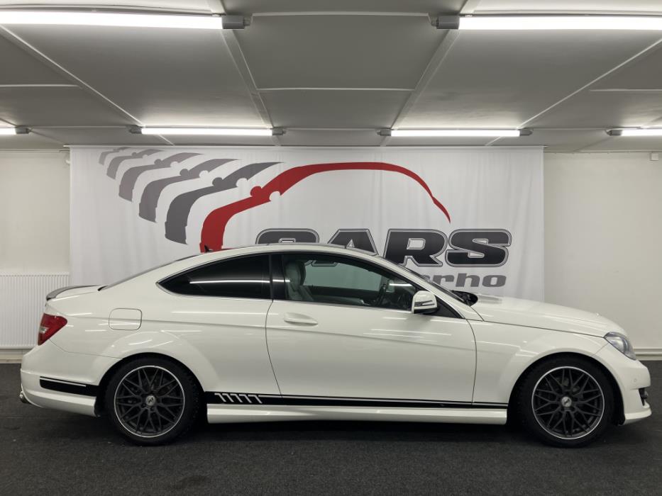 MERCEDES-BENZ C 2012