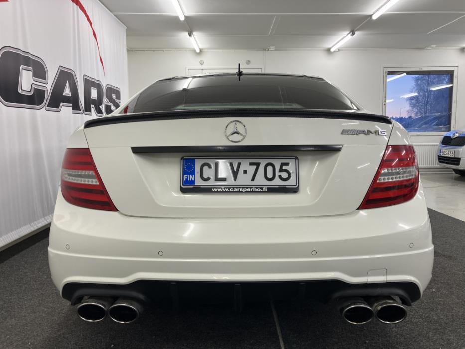 MERCEDES-BENZ C 2012