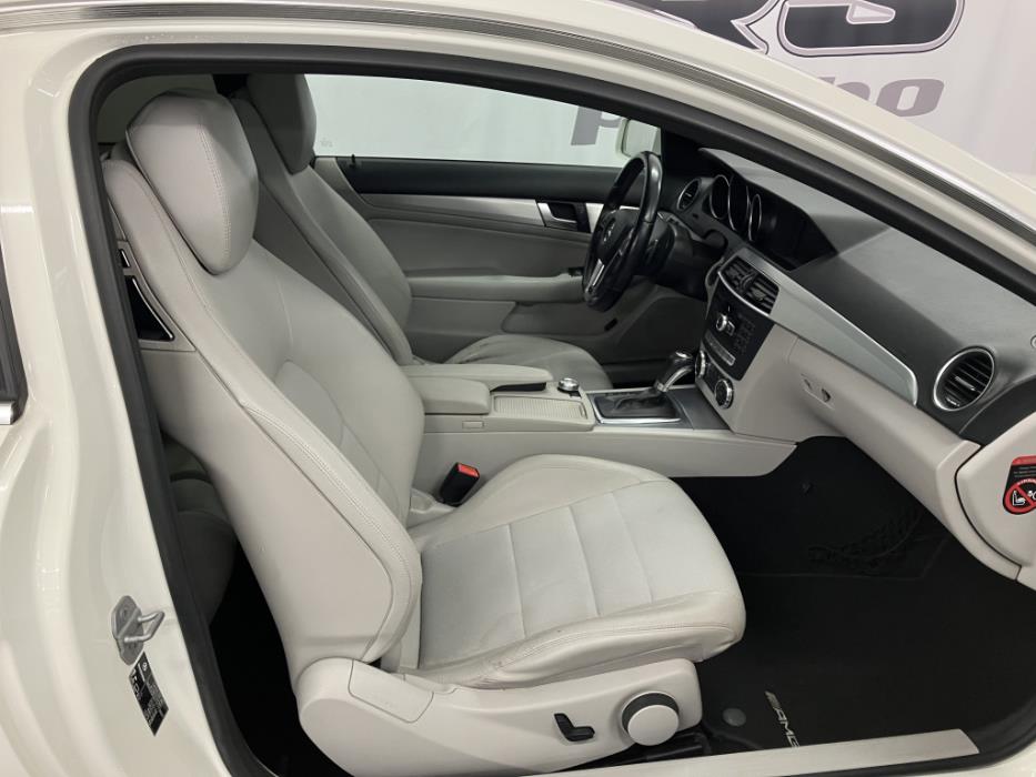 MERCEDES-BENZ C 2012