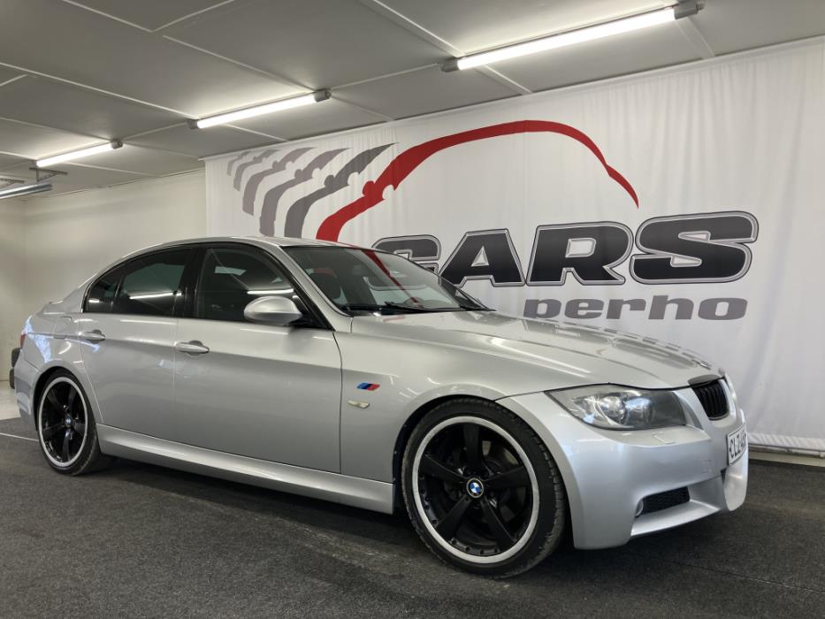BMW 320 2009