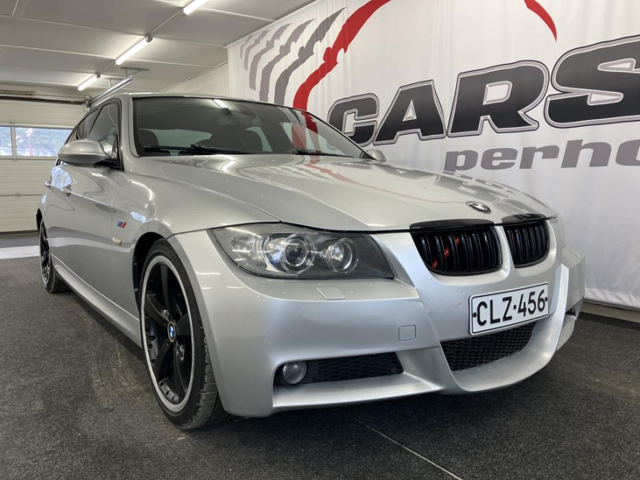 BMW 320 2009