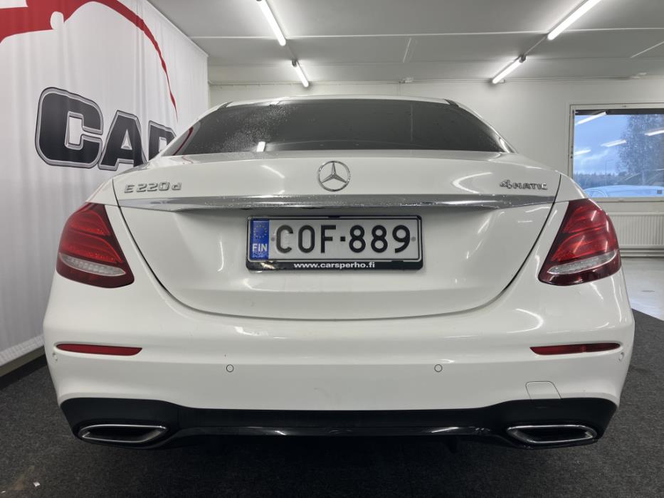 MERCEDES-BENZ E 2017