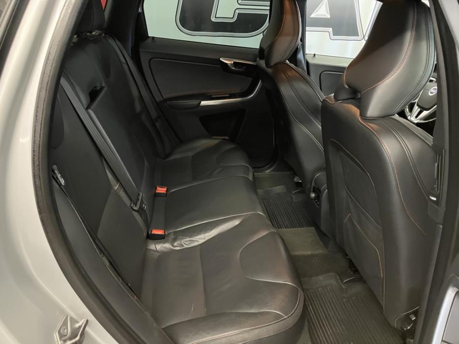 VOLVO XC60 2015