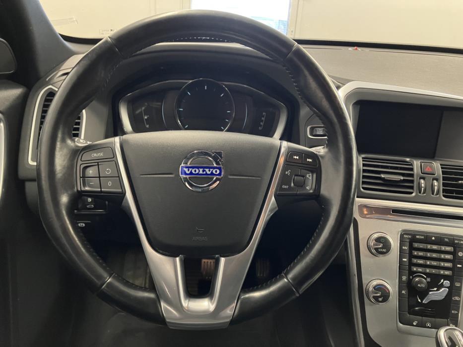 VOLVO XC60 2015