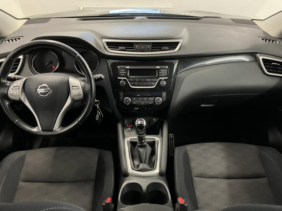 NISSAN Qashqai 2015