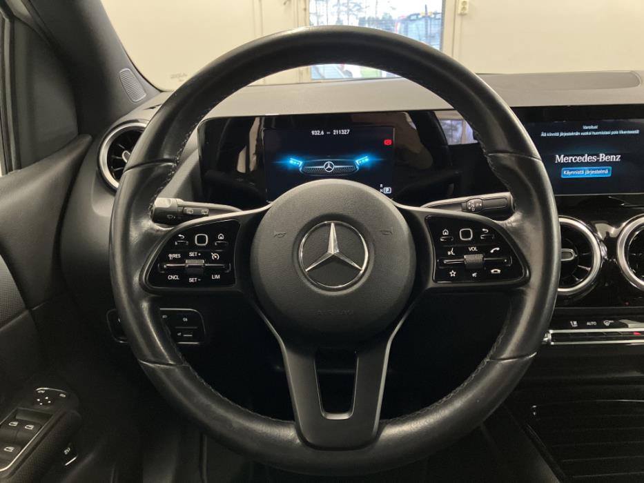 MERCEDES-BENZ B 180 D 2019