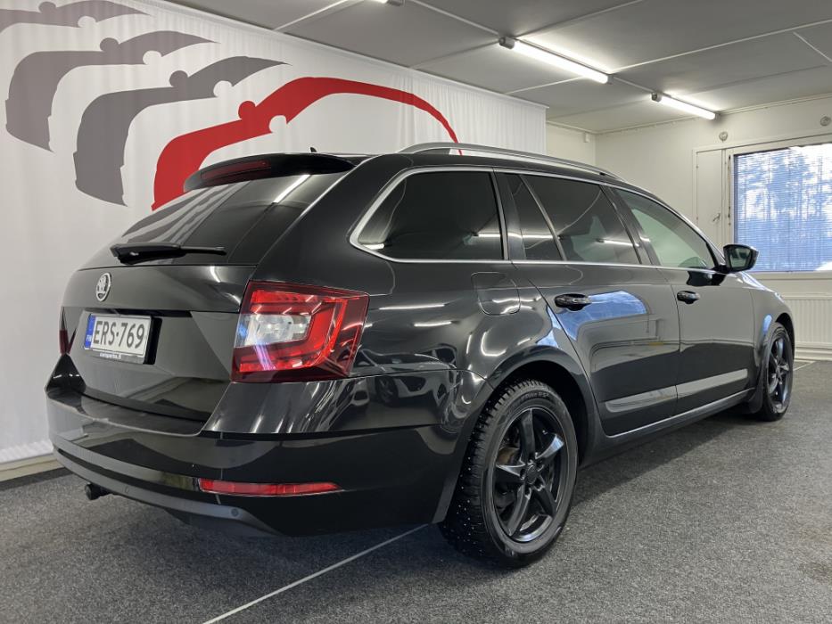 SKODA OCTAVIA 2019