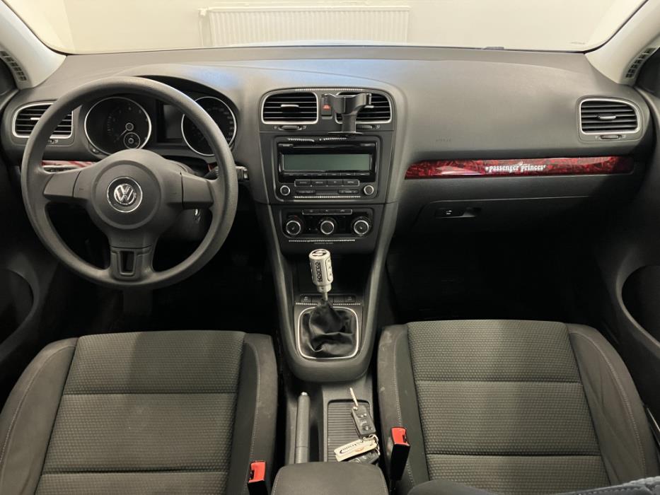 VOLKSWAGEN GOLF 2011