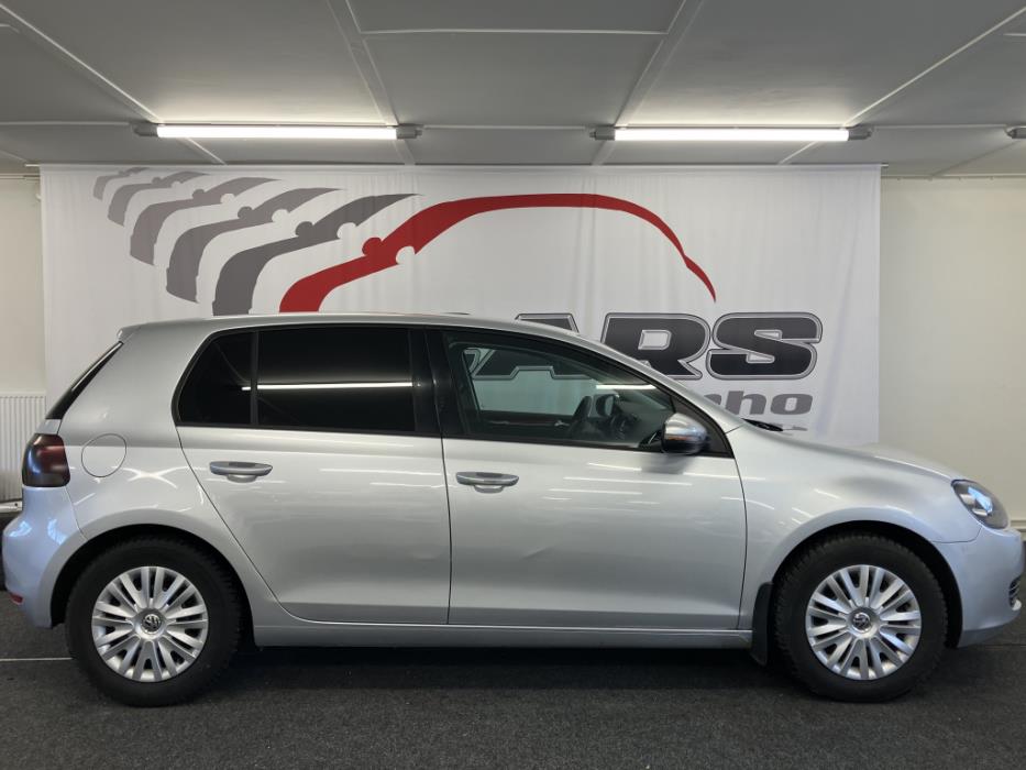 VOLKSWAGEN GOLF 2011