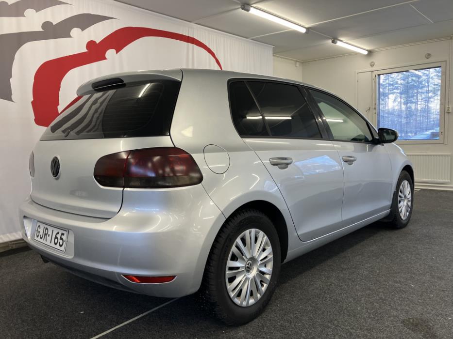 VOLKSWAGEN GOLF 2011