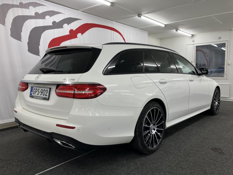 MERCEDES-BENZ E 220 D 4MATIC 2017