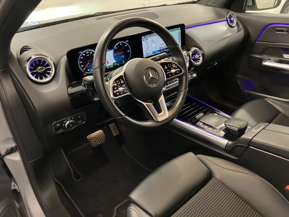 MERCEDES-BENZ EQA 250 2022