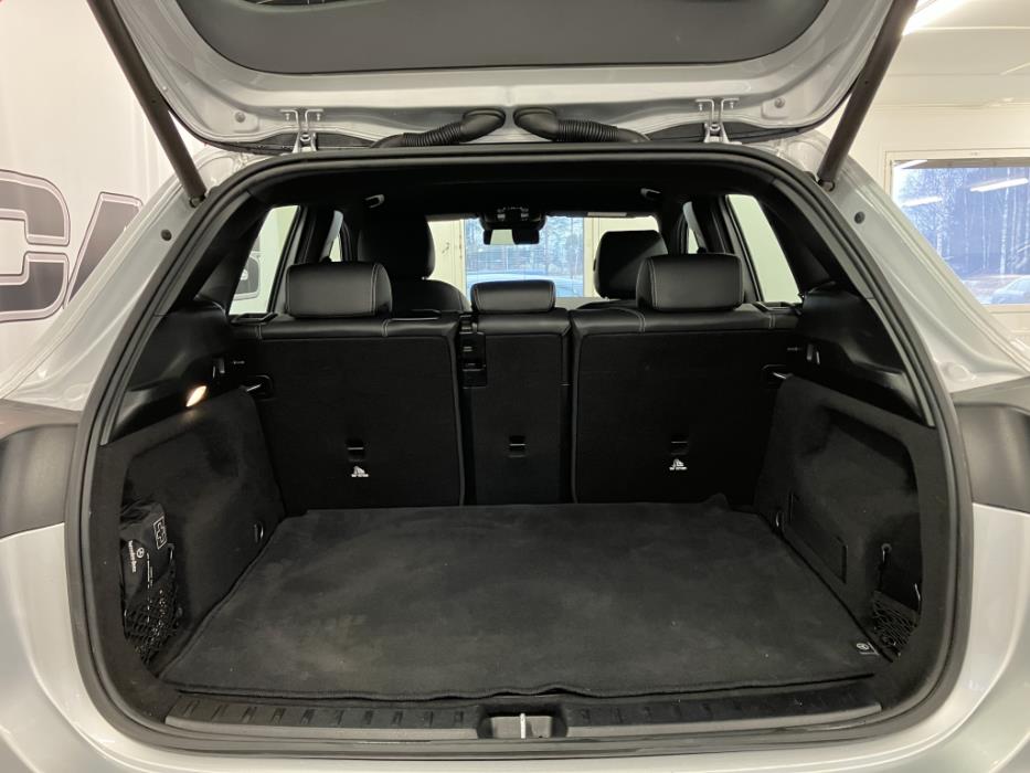 MERCEDES-BENZ EQA 250 2022