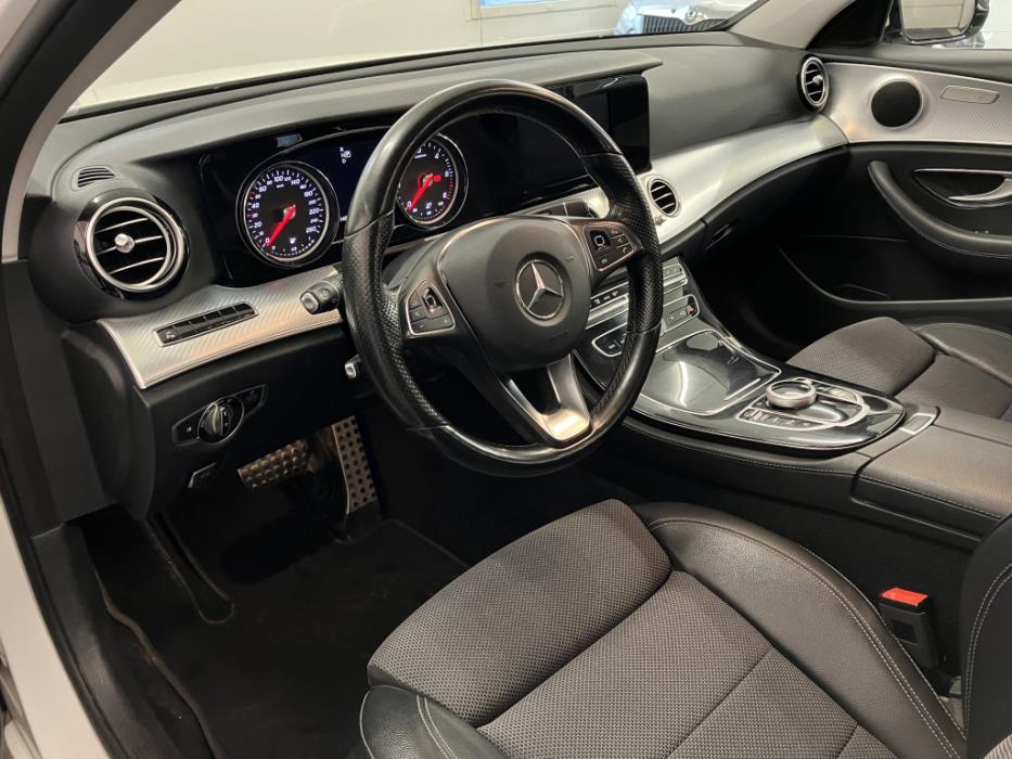 MERCEDES-BENZ E 2017