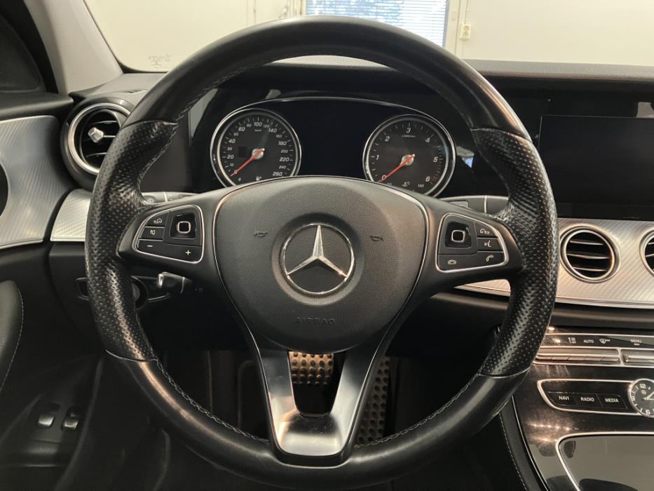 MERCEDES-BENZ E 2017