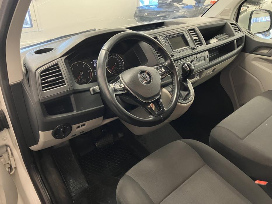 VOLKSWAGEN Transporter 2018