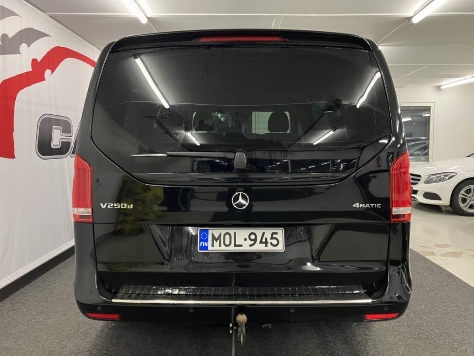 MERCEDES-BENZ V 2017