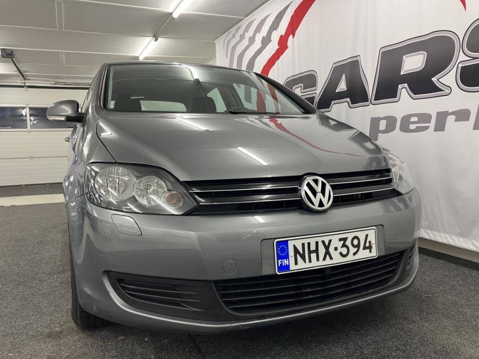 VOLKSWAGEN GOLF PLUS 2011