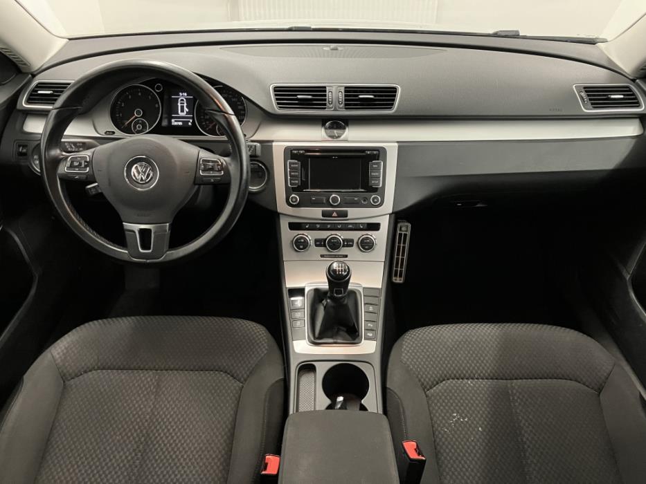 VOLKSWAGEN PASSAT 2014
