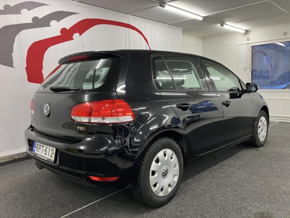 VOLKSWAGEN GOLF 2012