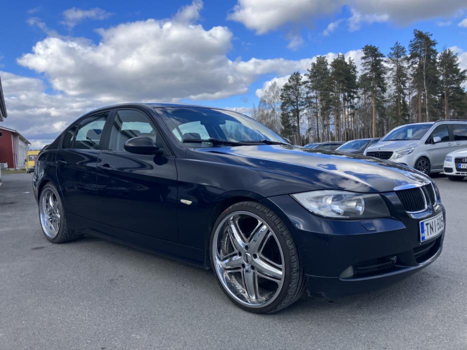BMW 320i 2005