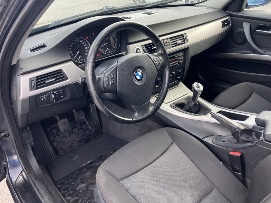 BMW 320i 2005