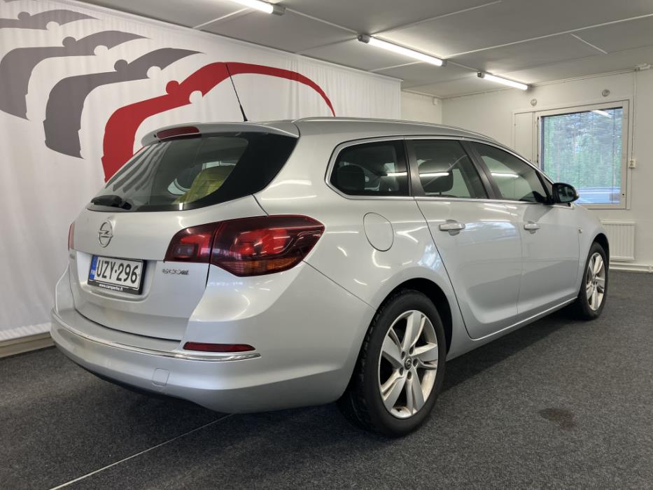 OPEL Astra 2013