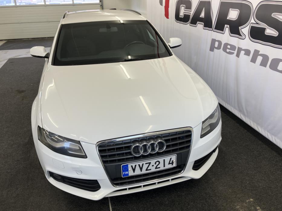 AUDI A4 2012