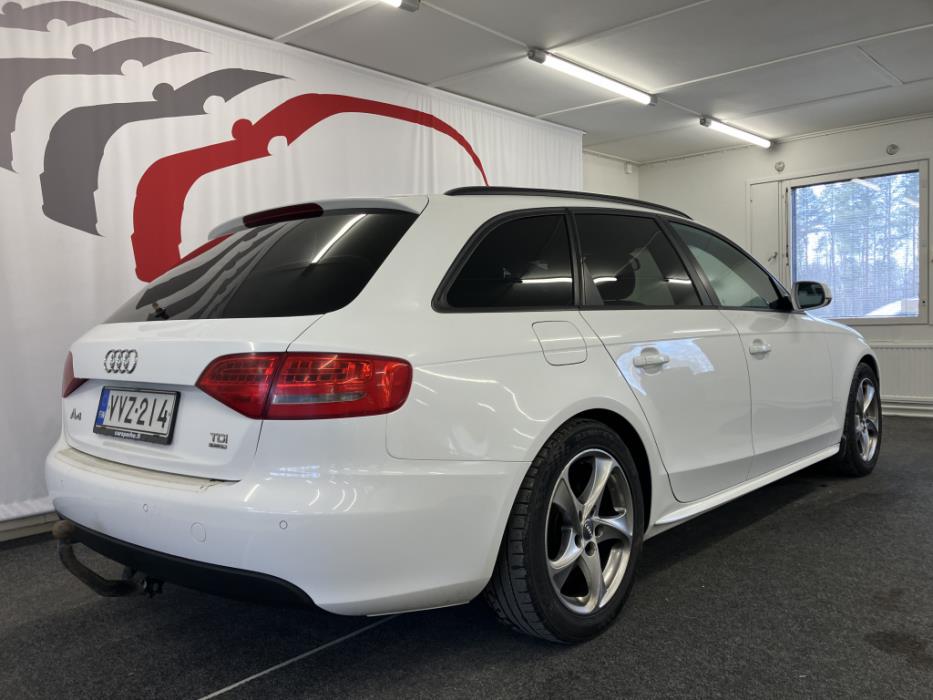 AUDI A4 2012