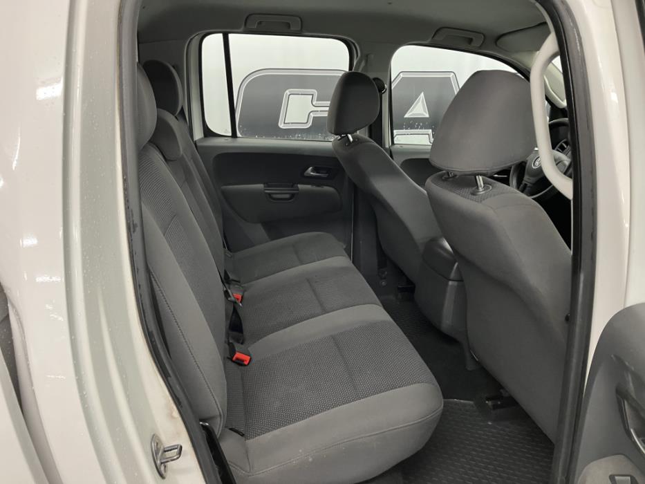 VOLKSWAGEN AMAROK 2011