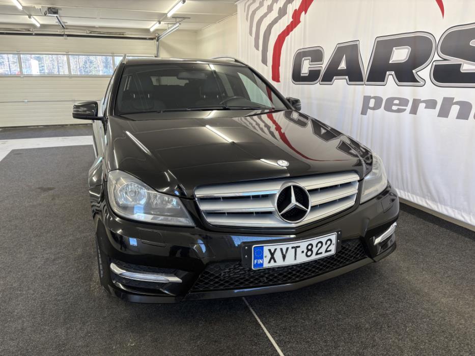 MERCEDES-BENZ C 2012