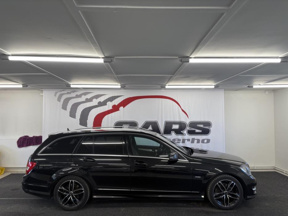 MERCEDES-BENZ C 2012