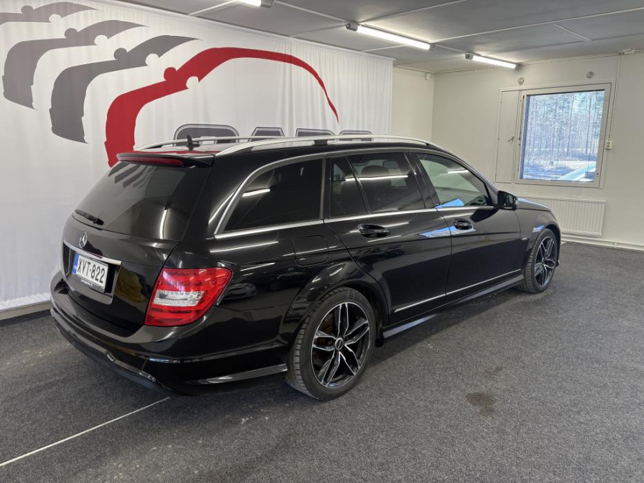MERCEDES-BENZ C 2012