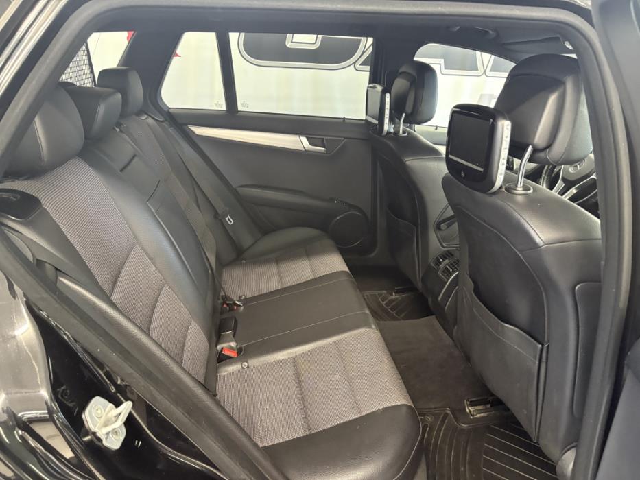 MERCEDES-BENZ C 2012