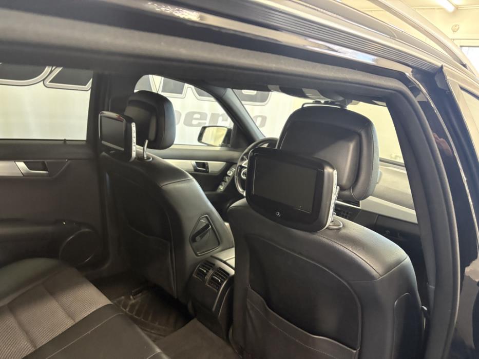 MERCEDES-BENZ C 2012