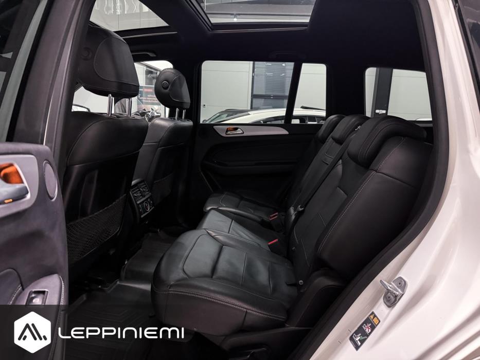 MERCEDES-BENZ GLS 2016