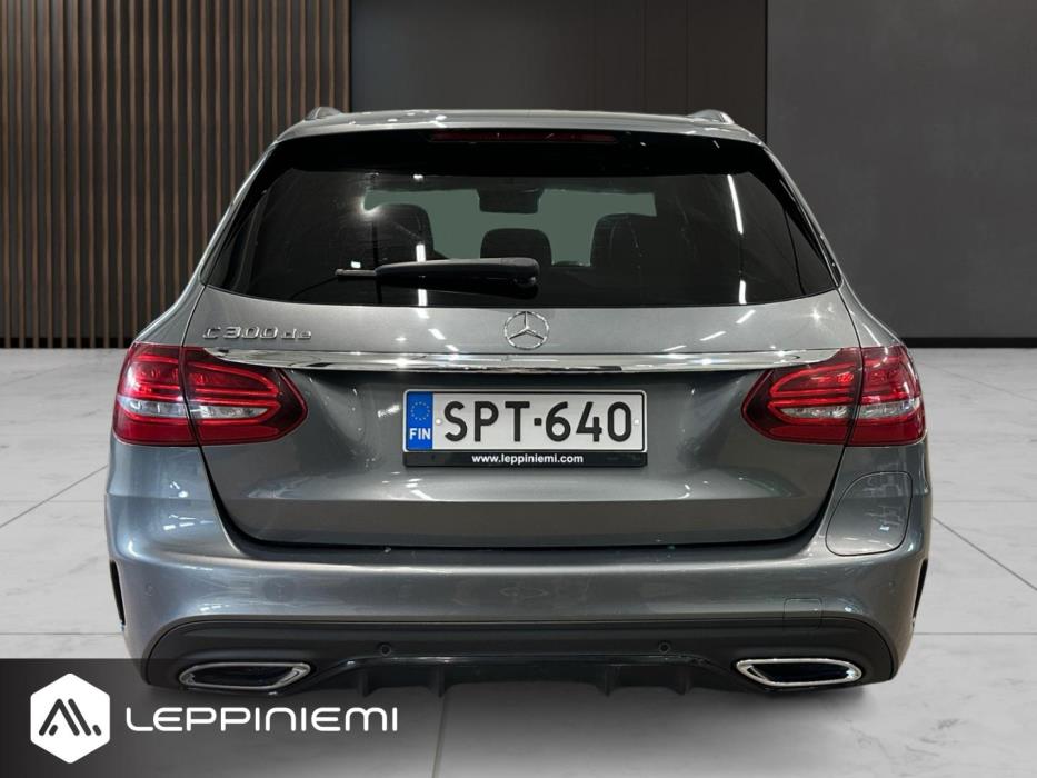 MERCEDES-BENZ C 2021